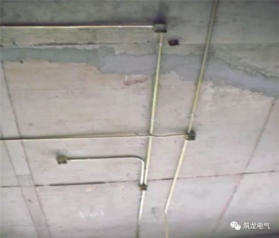 ①明配管采用 jdg 管,线盒与线管采用锁母紧固,线管固定采用不小于Φ