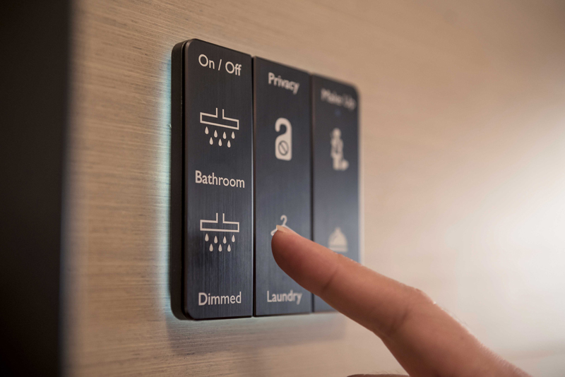 以更低能耗和运营成本，提供优质的智慧酒店入住体验