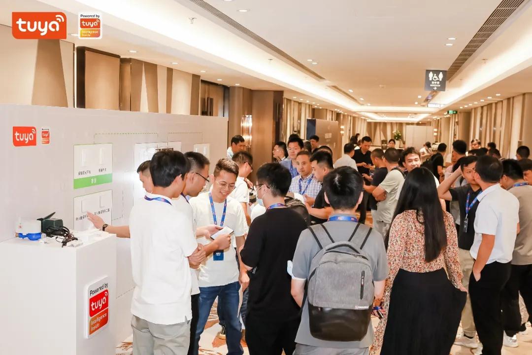 涂鸦智能发布最新电工行业解决方案，加速开拓全球智能电工商业版图