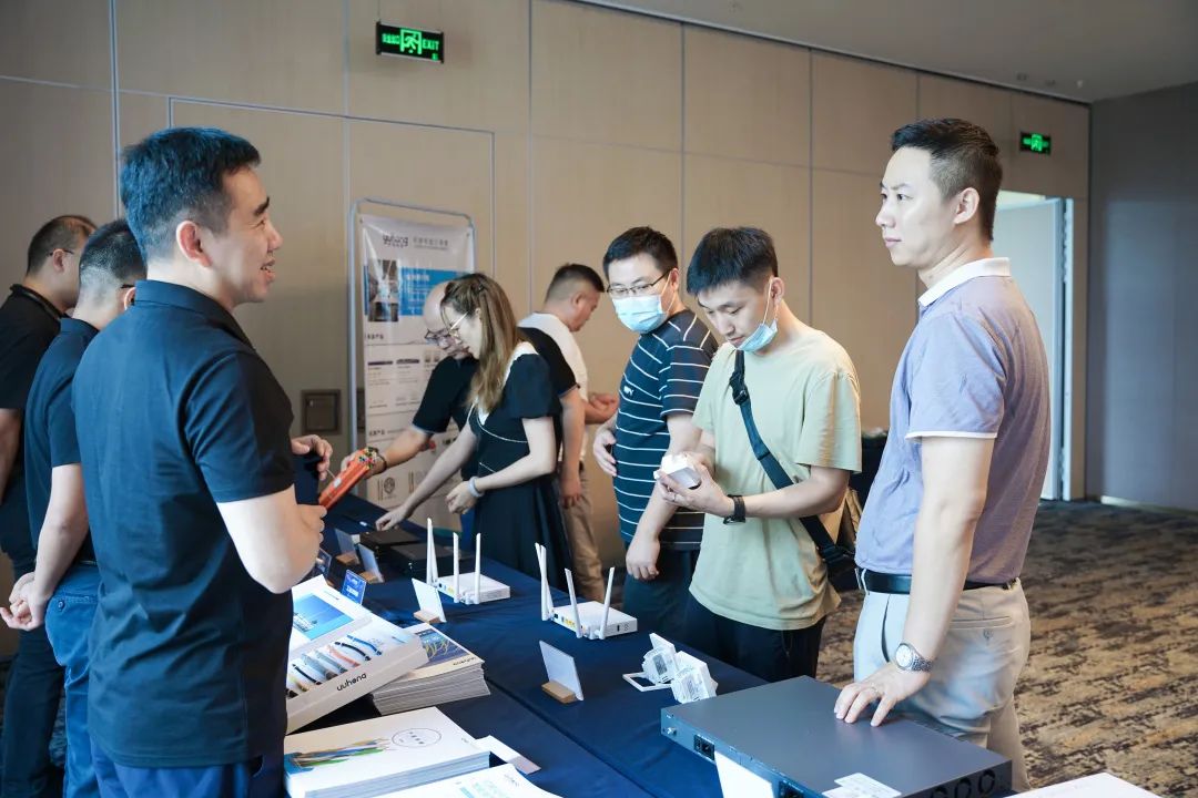 宇光同行 · 携手共赢 | 宇洪科技2022全光网技术交流会暨产品观摩会(西安站)圆满举办 宇光同行 · 携手共赢 | 宇洪科技2022全光网技术交流会暨产品观摩会(西安站)圆满举办