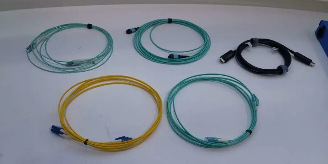 展示湖北之“光” | 长芯盛携旗下iCONEC、FIBBR两大品牌亮相中国国际中小企业博览会 展示湖北之“光” | 长芯盛携旗下iCONEC、FIBBR两大品牌亮相中国国际中小企业博览会