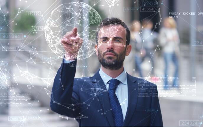 调查显示2024年美国人日均查看手机205次，每7分钟就要看一次