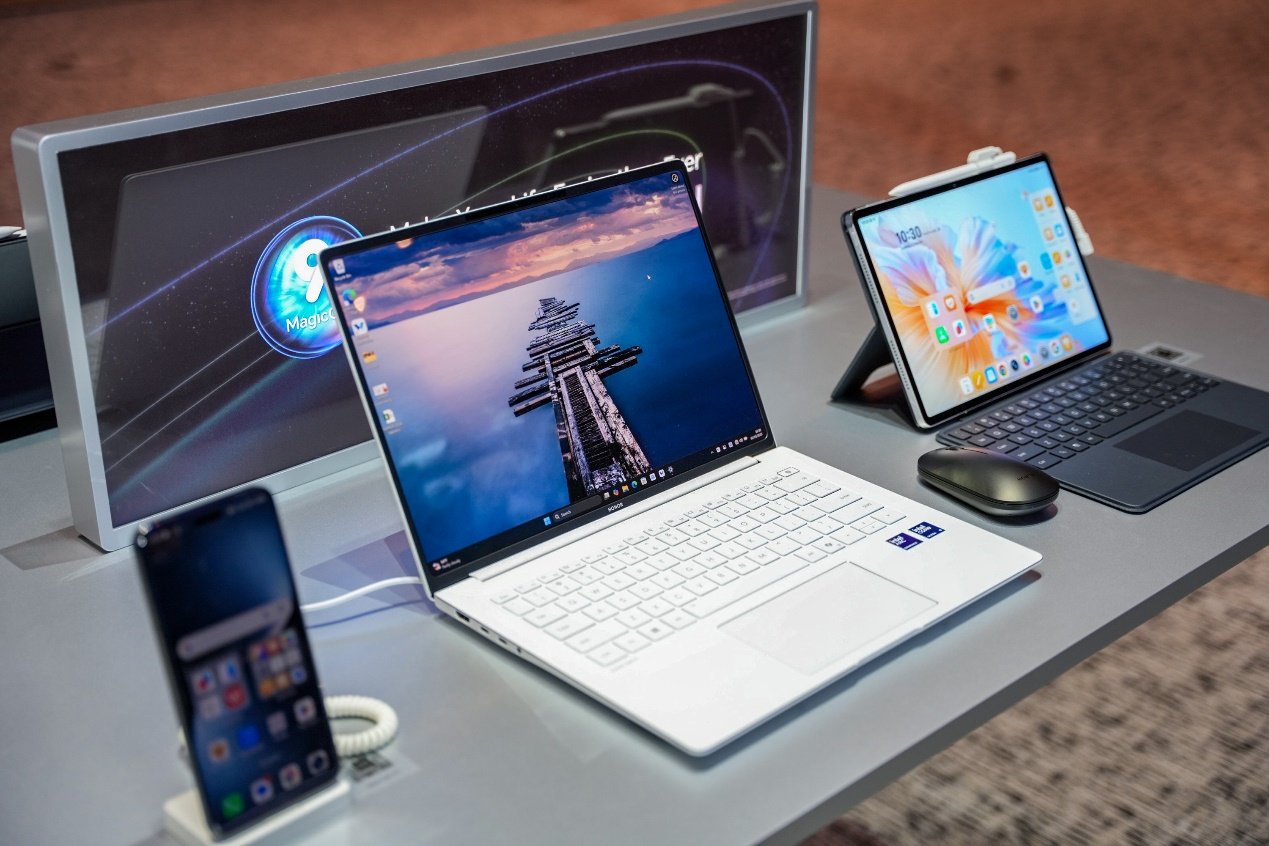 荣耀MagicBook Pro 14海外正式发布 3月4日开启国内首销