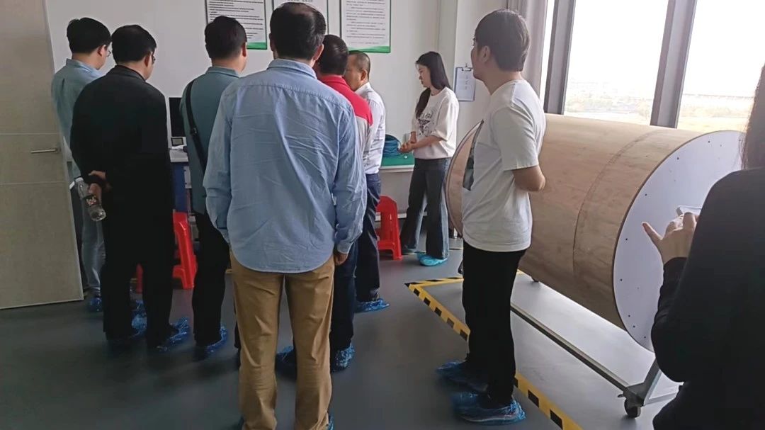 热烈欢迎广东高校网络中心领导一行莅临ENJOYLink欢联生产研发基地参观交流！