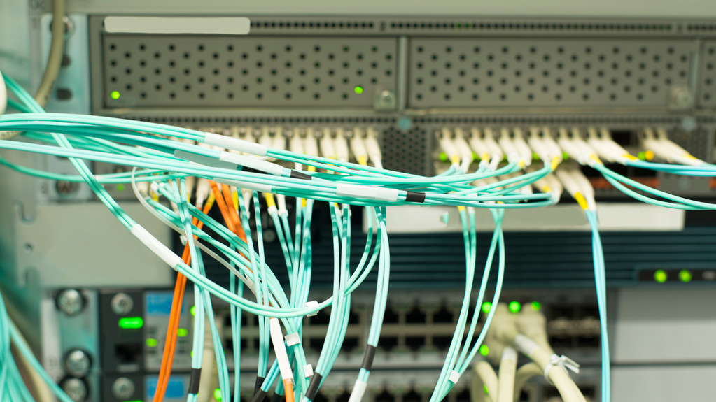 什么是EVPN-VXLAN？突破传统网络限制的现代解决方案