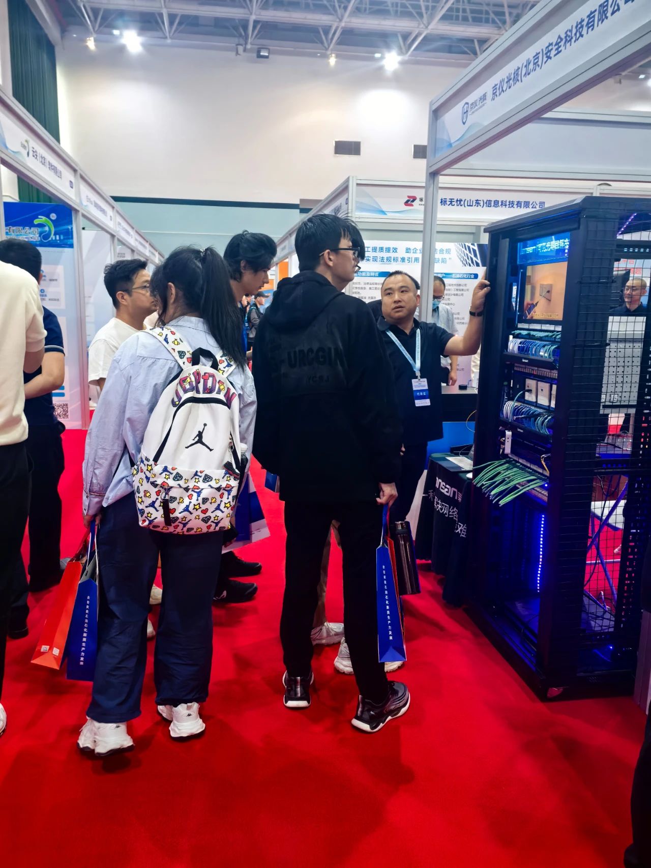展会快讯丨莱讯通信亮相2025中国石油石化企业信息技术交流大会