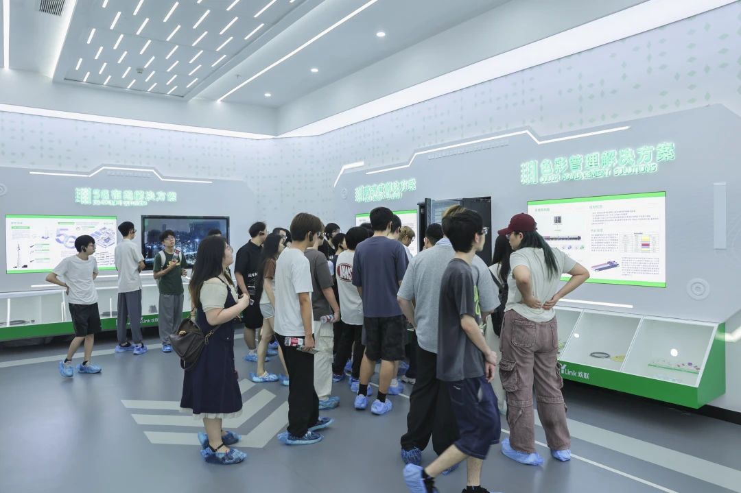 产教融合—华南师范大学计算机学院网络工程专业师生一行莅临ENJOYLink欢联参观交流！