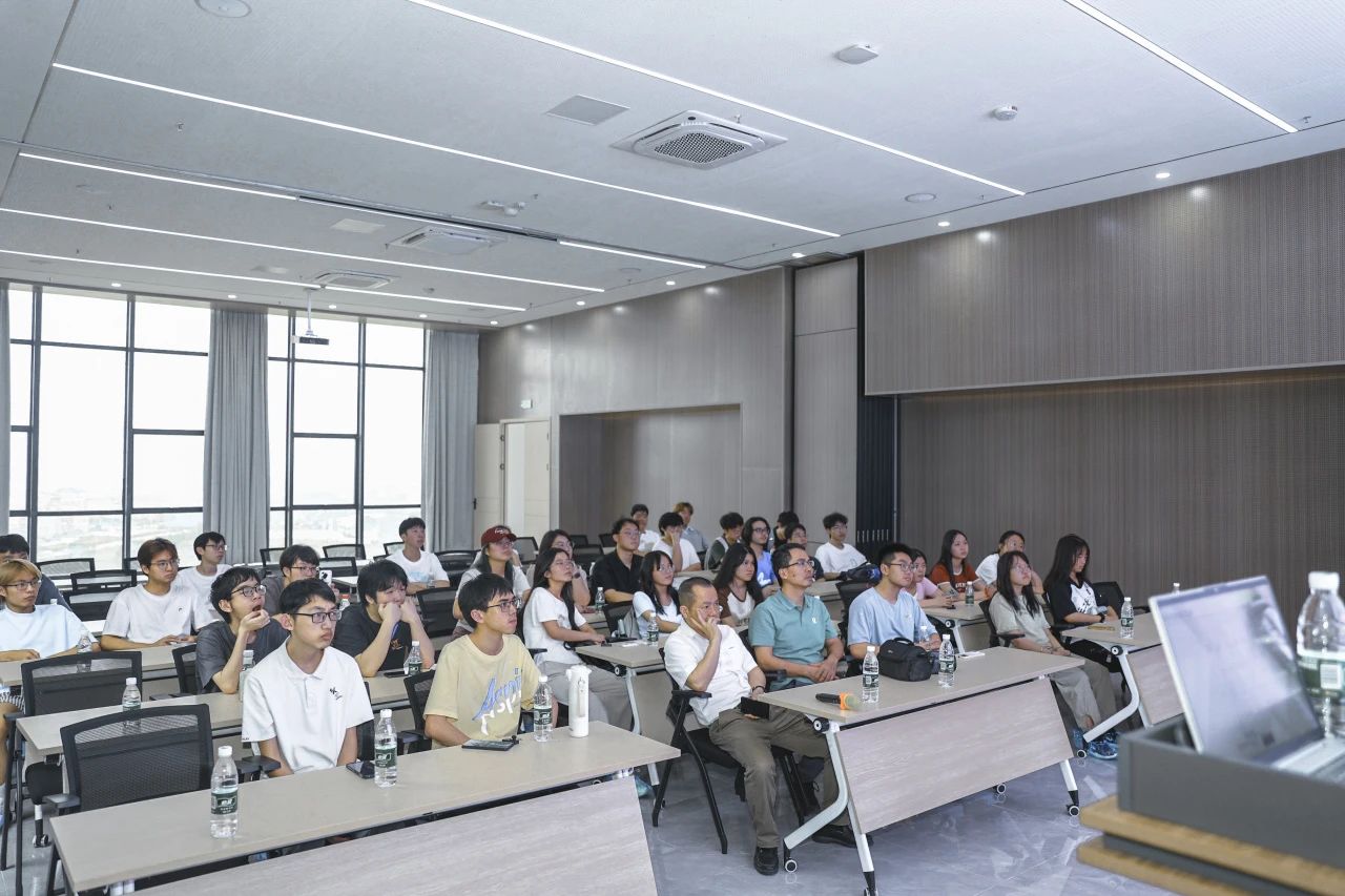 产教融合—华南师范大学计算机学院网络工程专业师生一行莅临ENJOYLink欢联参观交流！