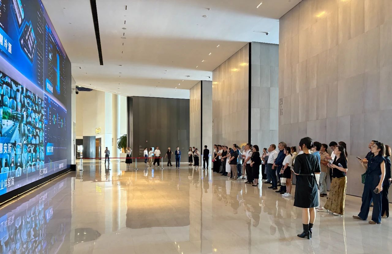 达实助力南山智园“专精特新”培育再发力！书记工作室活动第六期走进达实大厦共探智慧未来​~