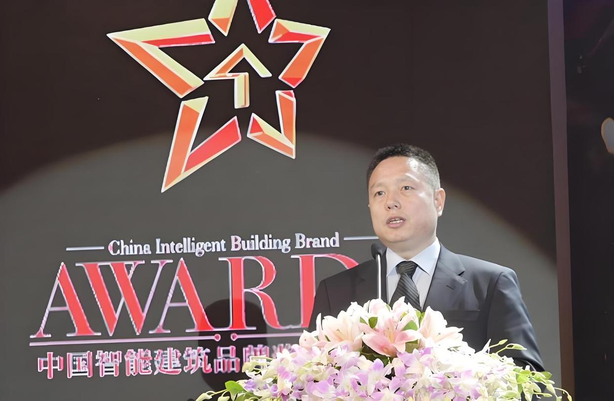 向忠宏：定义健康智能家居的追梦人