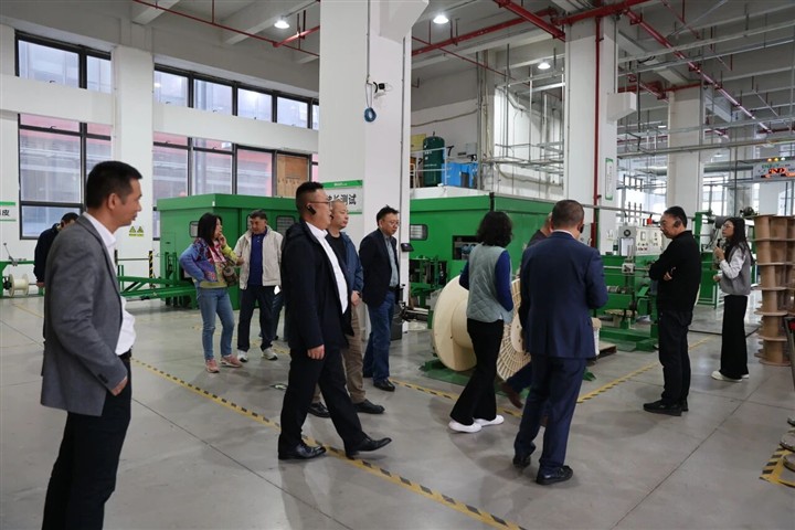 会议定方向，探厂见真章！第十七届智能建筑秘书长联席会议圆满结束，行业大咖赴ENJOYLink欢联工厂考察