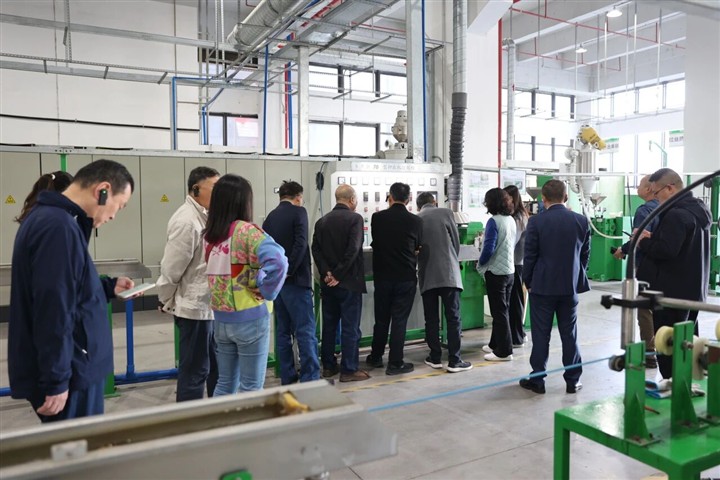 会议定方向，探厂见真章！第十七届智能建筑秘书长联席会议圆满结束，行业大咖赴ENJOYLink欢联工厂考察