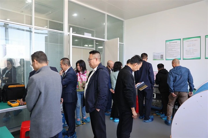 会议定方向，探厂见真章！第十七届智能建筑秘书长联席会议圆满结束，行业大咖赴ENJOYLink欢联工厂考察