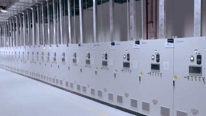 美的绿色高效机房扎根越南蓝思，树立海外制造能效标杆