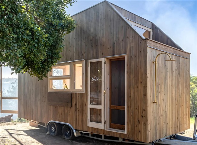 这座小屋，将公寓的舒适带到了离网生活中