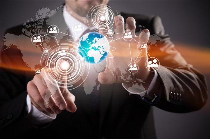 现代会议室：视听、协作与用户体验的完美融合