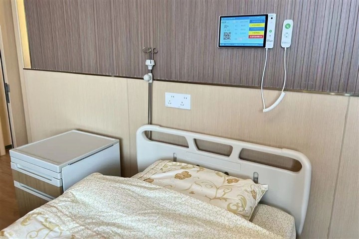 全国首个开源鸿蒙智慧病区正式启用，深开鸿携手深圳龙岗中心医院打造智慧医疗新标杆