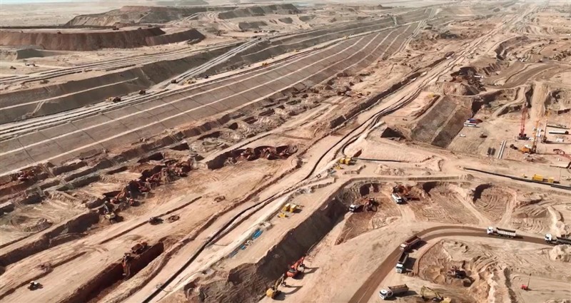 沙特阿拉伯也没钱了？超级城市工程the Line改造人工智能数据中心？