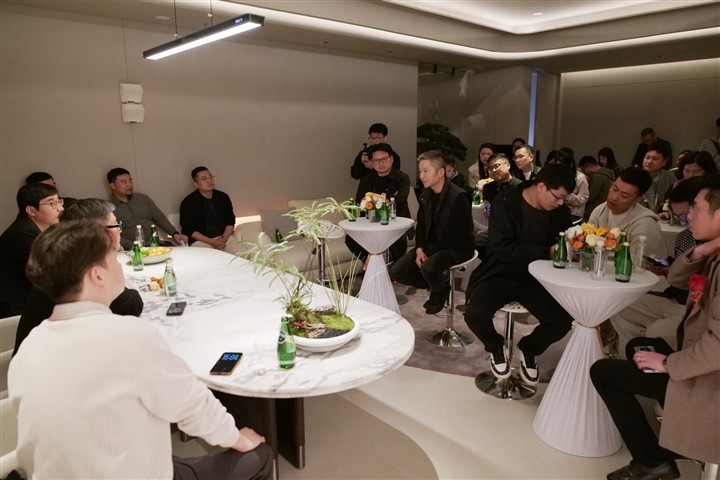 易来全国首家SI5.0旗舰店在郑州正式开业,重构全屋智能线下体验新标杆 易来全国首家SI5.0旗舰店在郑州正式开业,重构全屋智能线下体验新标杆