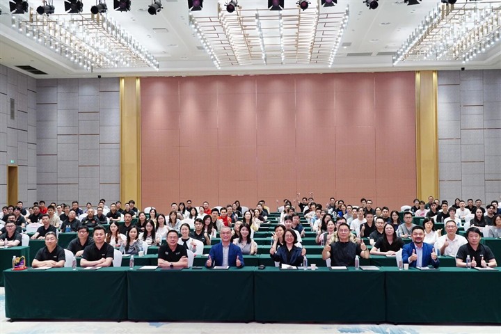 GVS 2025年度总结表彰暨2026年誓师大会圆满举行