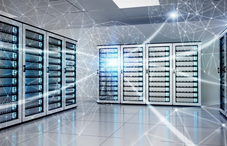 不止照亮机房！三大趋势重构 AI 数据中心照明价值