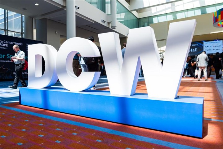 美的楼宇科技旗下Clivet全球首发新品CDU，中国算力温控技术加速出海