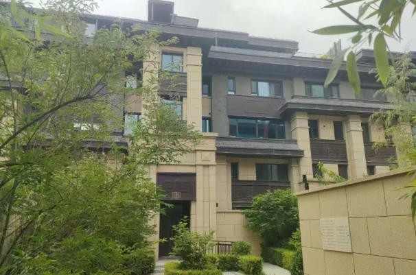 诺森斯智能案例｜400㎡联排别墅，以极简科技诠释居住理想