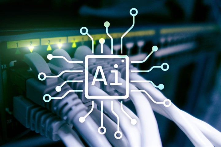 AI数据中心网络迈向102.4Tbps：从“高速互联”走向规模化算力网络