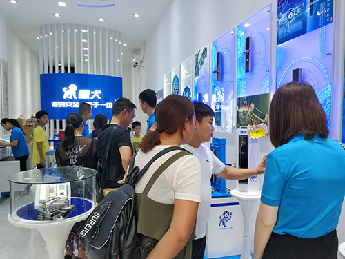 博鱼(中国)官方网站-BOYU SPORTS这才是智能门锁的正确营销方式！终于找(图2)